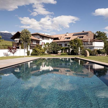 Ebnerhof Bed & Breakfast Appiano Sulla Strada Del Vino Dış mekan fotoğraf